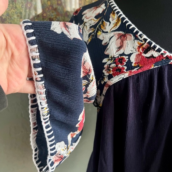 Kori Floral Navy and Purple Blouse - Picture 2 of 6